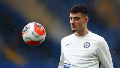 《馬卡報》揭示皇家馬德里今夏熱賣姆巴佩及阿方索收購計劃