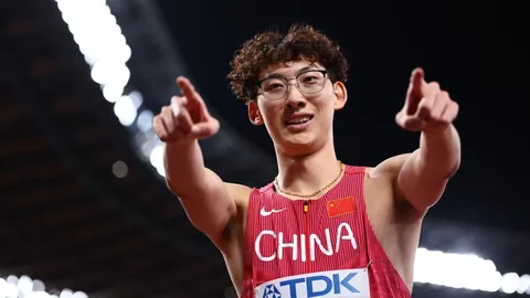 “乒联最新榜单出炉：林诗栋、孙颖莎勇夺单打冠军”